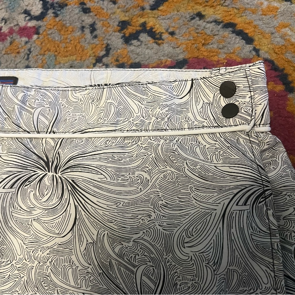 Patagonia Button Out Boardie Set (Skirt and Shorts) - Picture 4 of 14